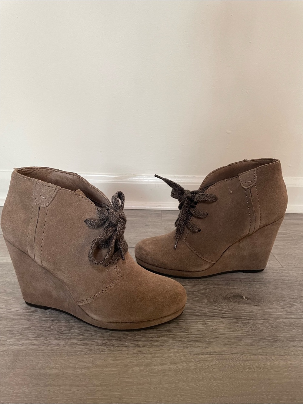 Dolce Vita Taupe Suede Lace-Up Wedge Ankle Boots